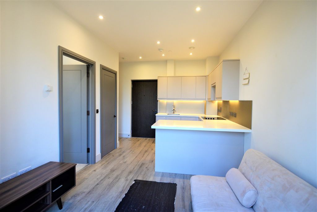 Property photo 1 of 9