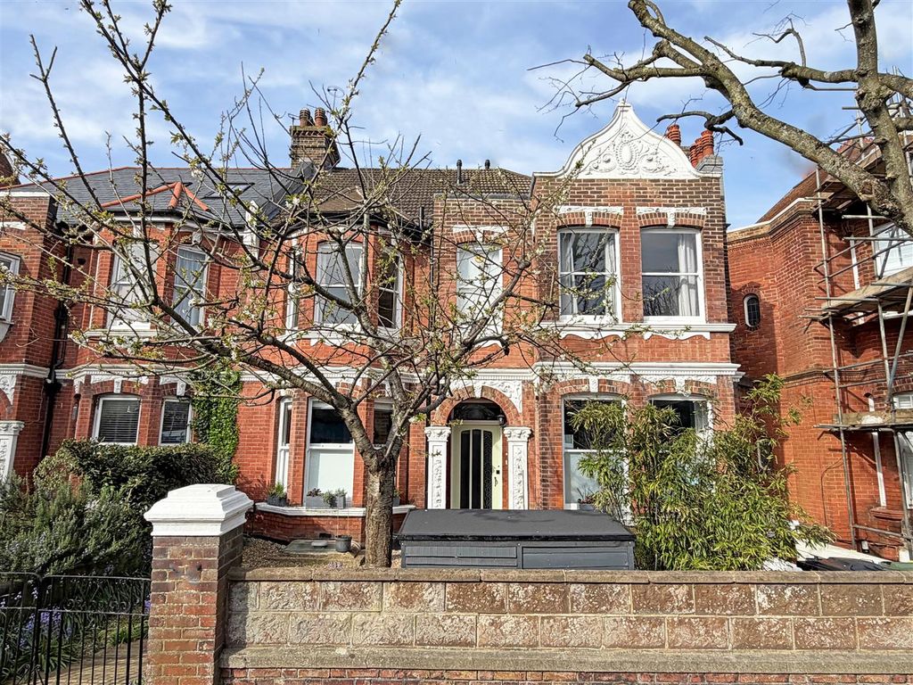 Property photo 1 of 15 105Maina.Jpg