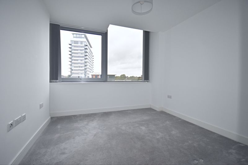 Property photo 3 of 6 Photo 6