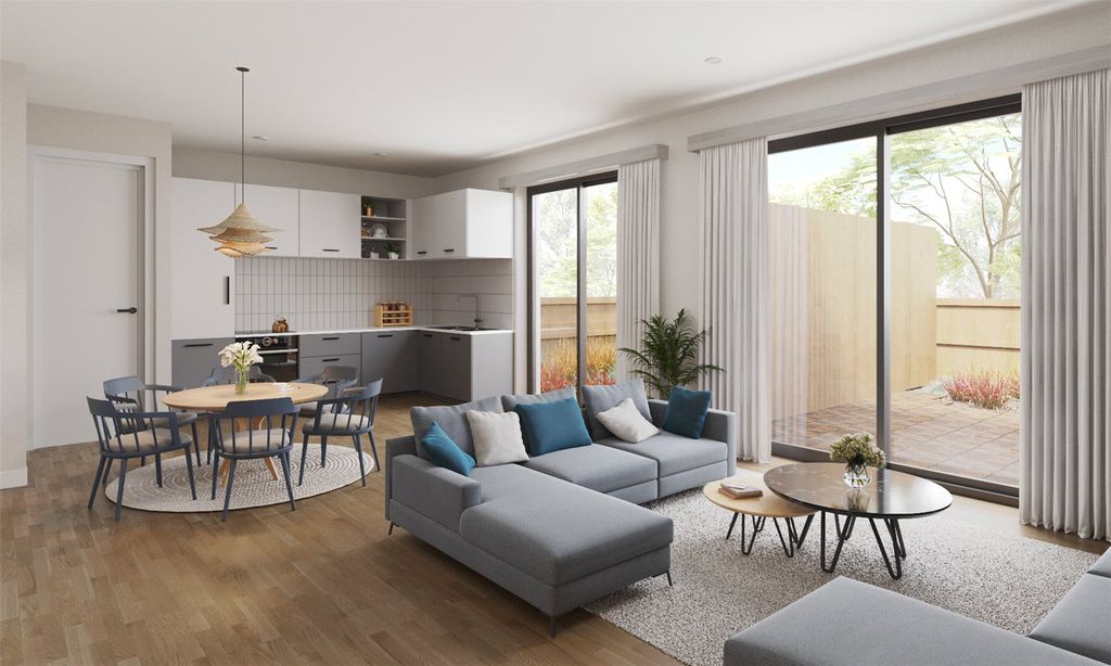 Property photo 1 of 11 Lounge/Kitchen