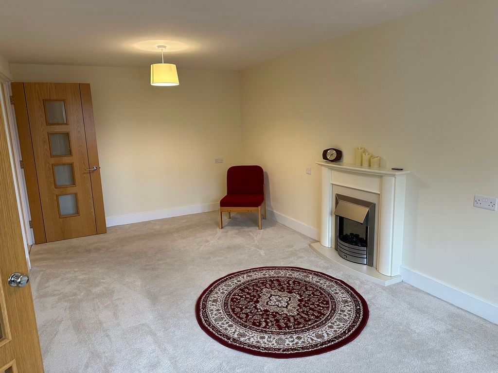 Property photo 3 of 18