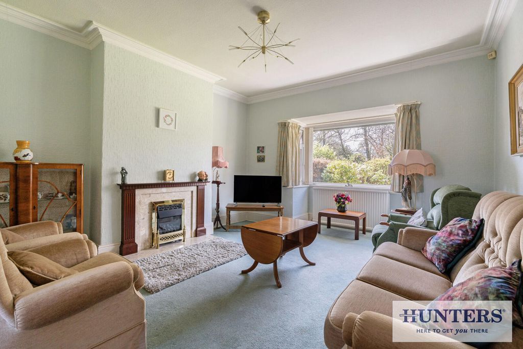 Property photo 2 of 23 Living Room