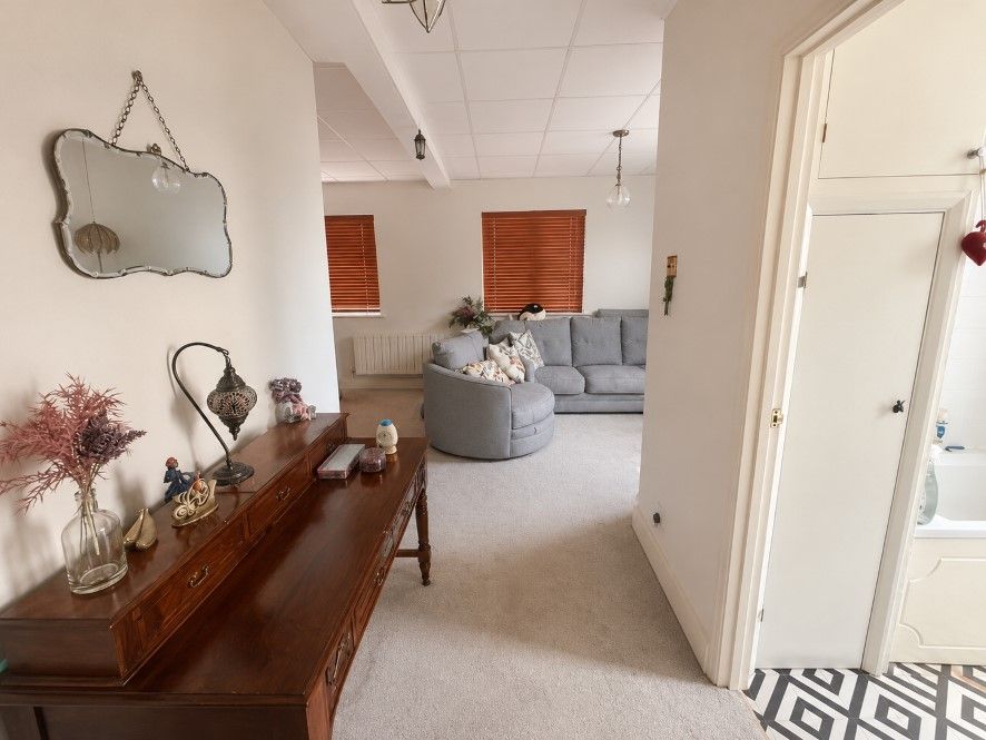 Property photo 3 of 5