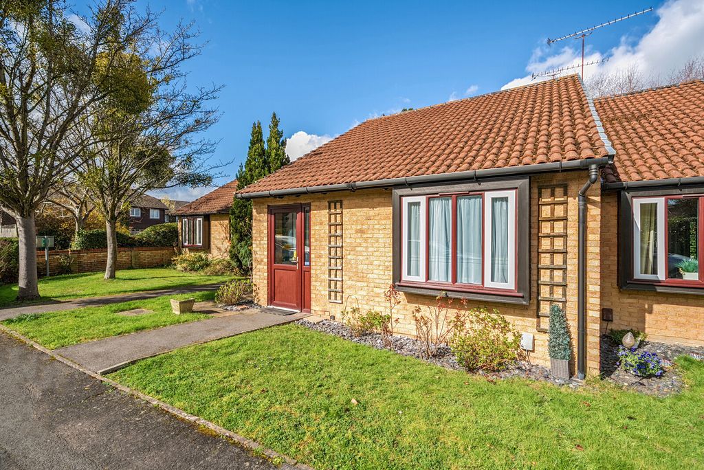 Property photo 1 of 12 1429054-19-69B16d...