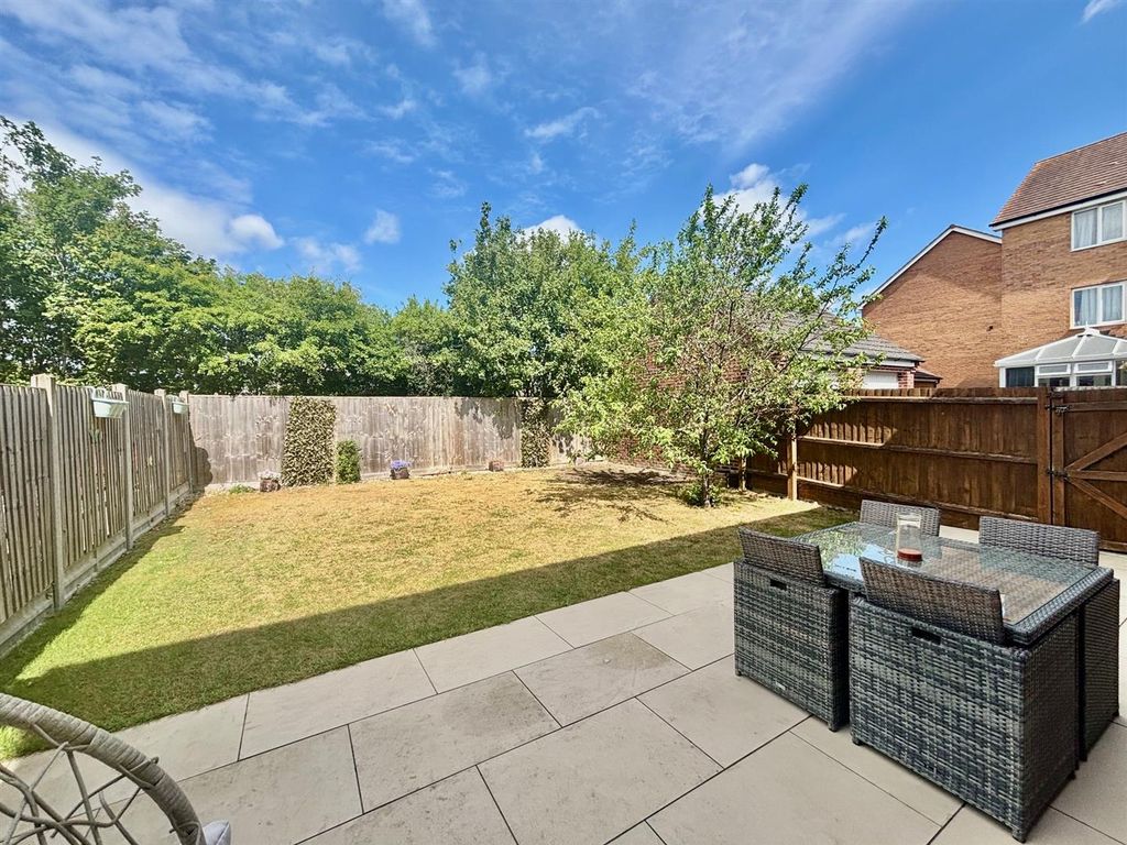 Property photo 3 of 17