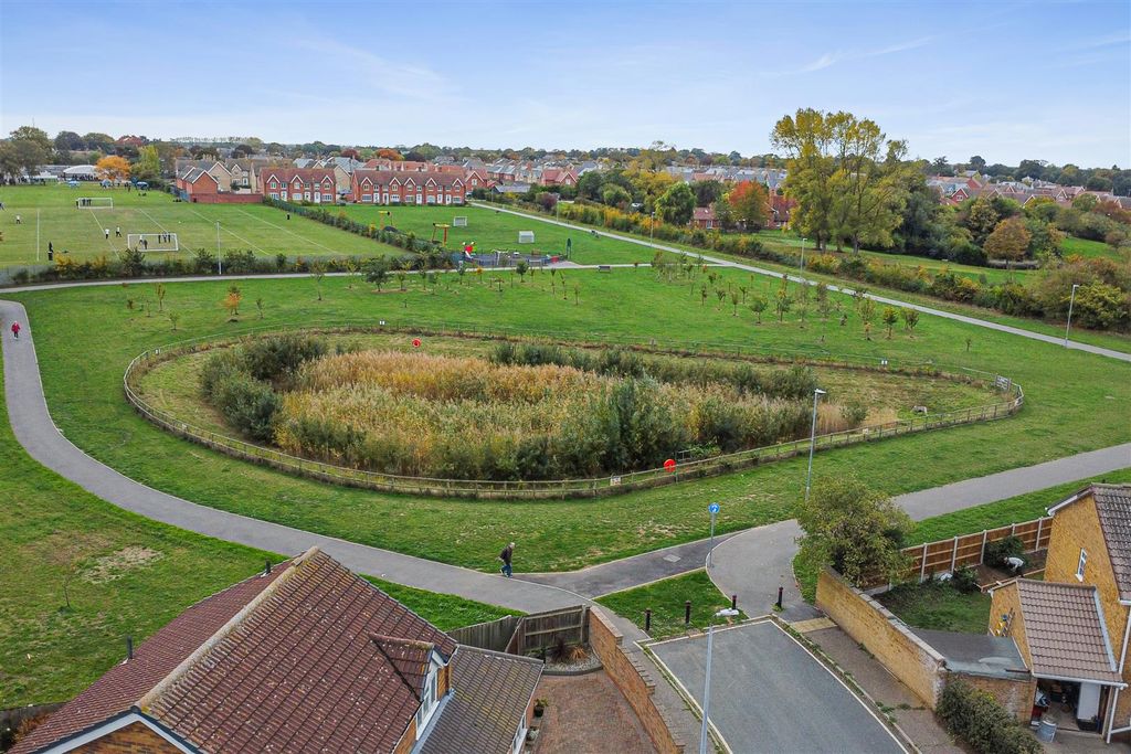 Property photo 3 of 16 Drone