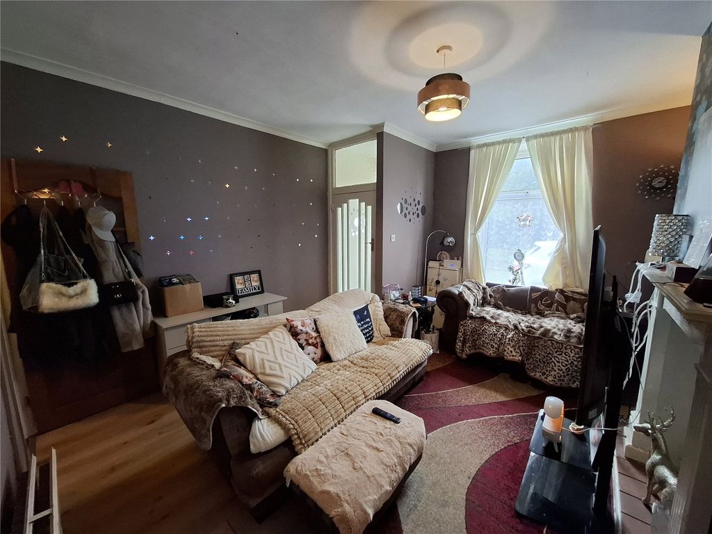 Property photo 2 of 11 Picture No. 09