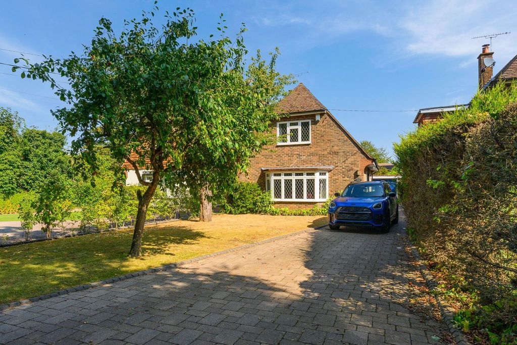 Property photo 1 of 13