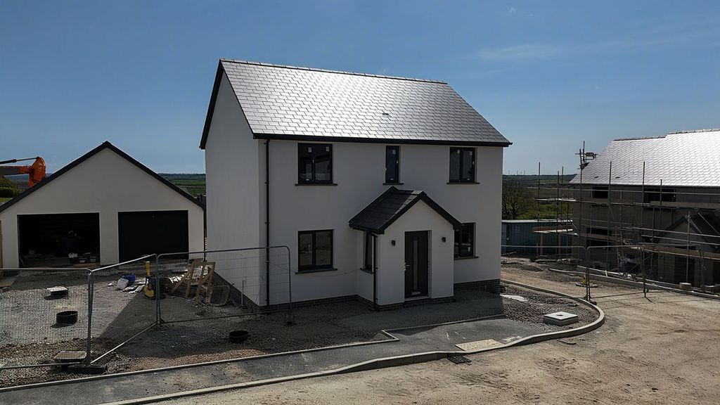 Property photo 2 of 14