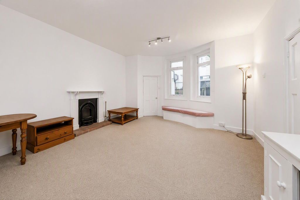 Property photo 2 of 10 Image