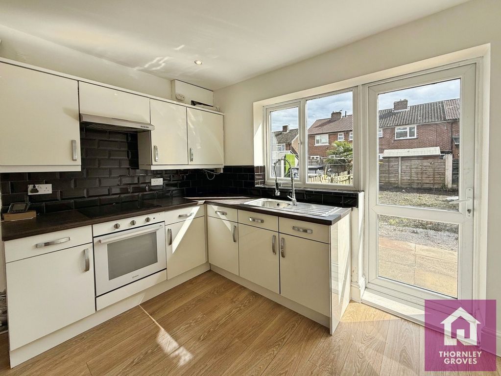 Property photo 3 of 14 Picture No. 12