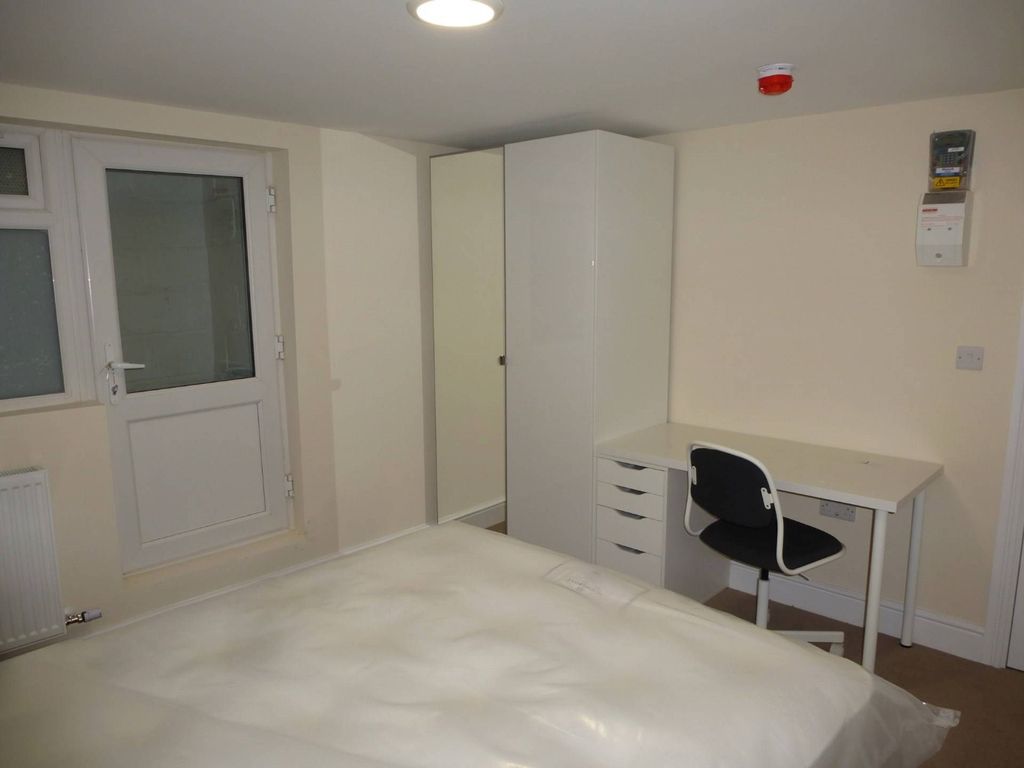 Property photo 3 of 10 4962922