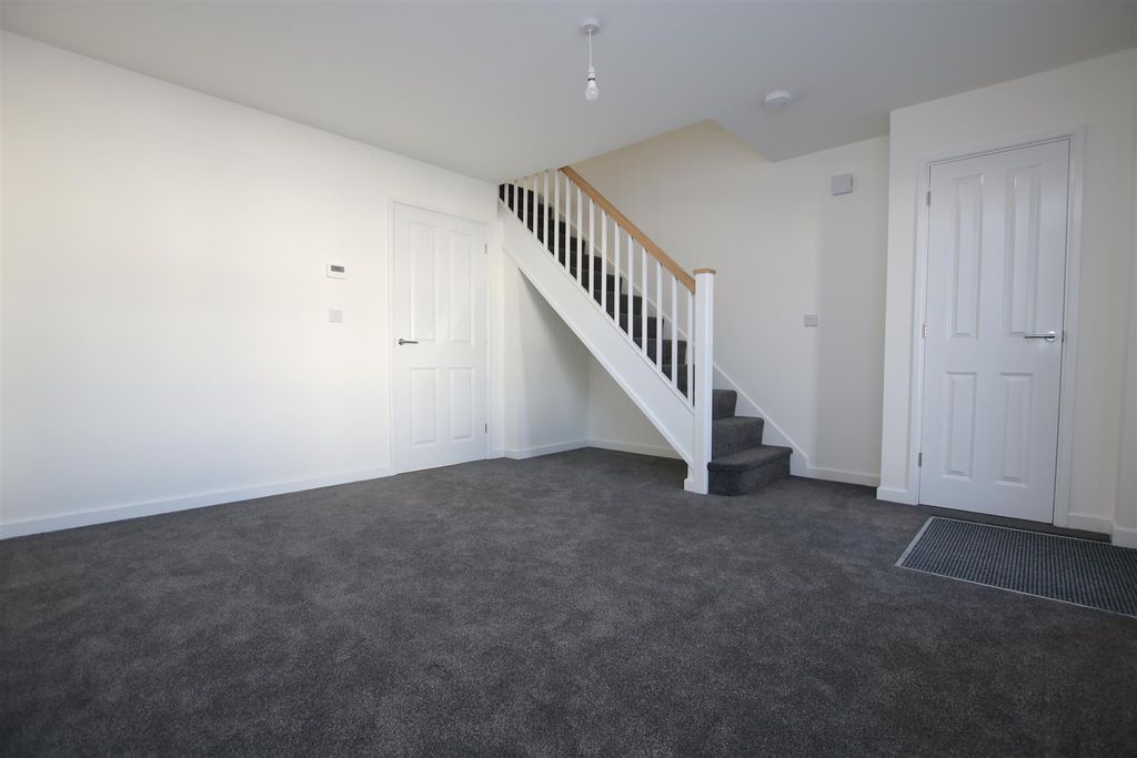 Property photo 3 of 13 Livivng Room 1.Jpg