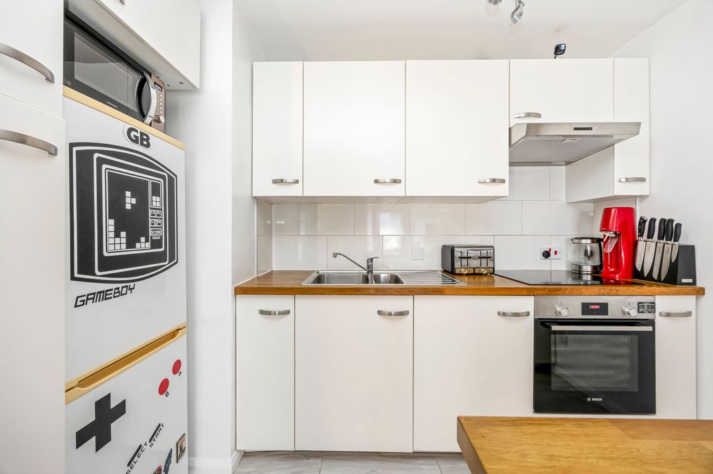 1 bed flat for saleLondon Road, Patcham BN1 photo 5