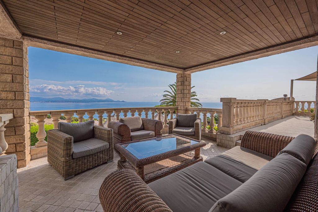 Property photo 2 of 15