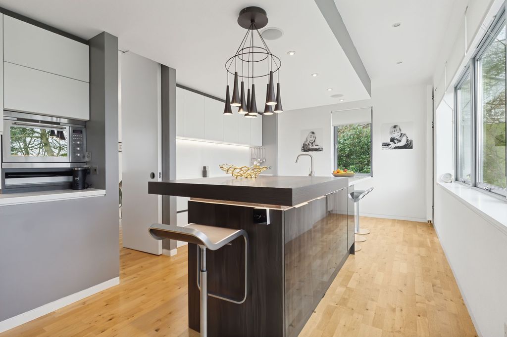 Additional image 20 of 5 bed detached house for saleKilmardinny Avenue, Bearsden G61