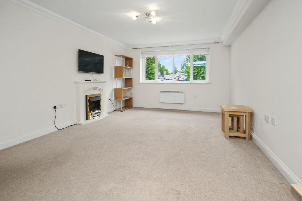 Property photo 3 of 10