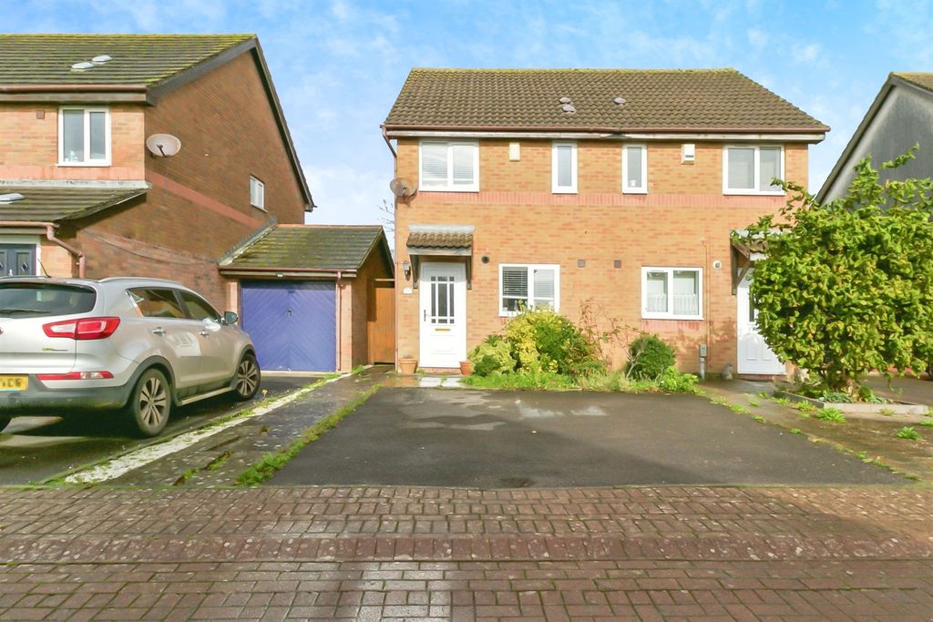 Property photo 2 of 17