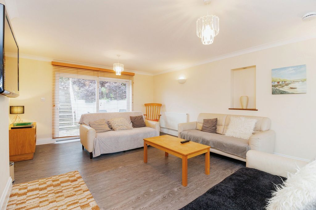 Property photo 1 of 15 Photography