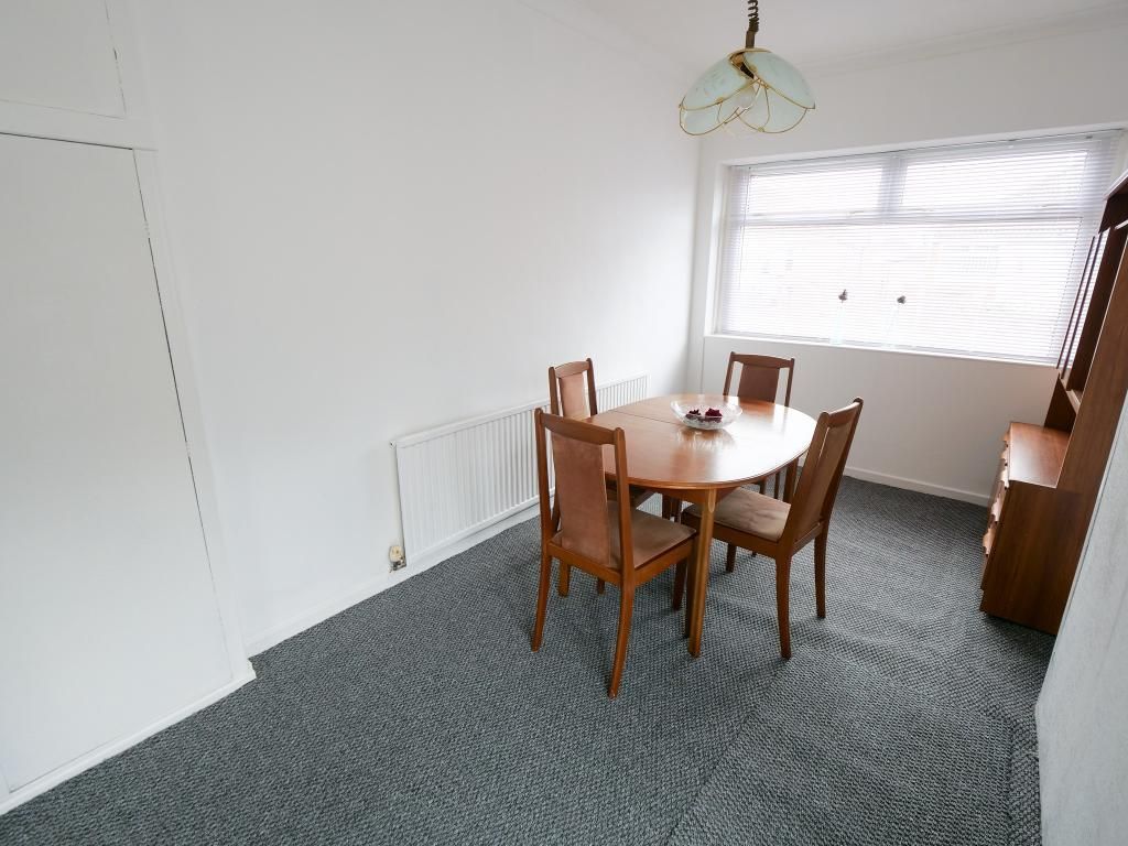 Property photo 3 of 7 Dining Room