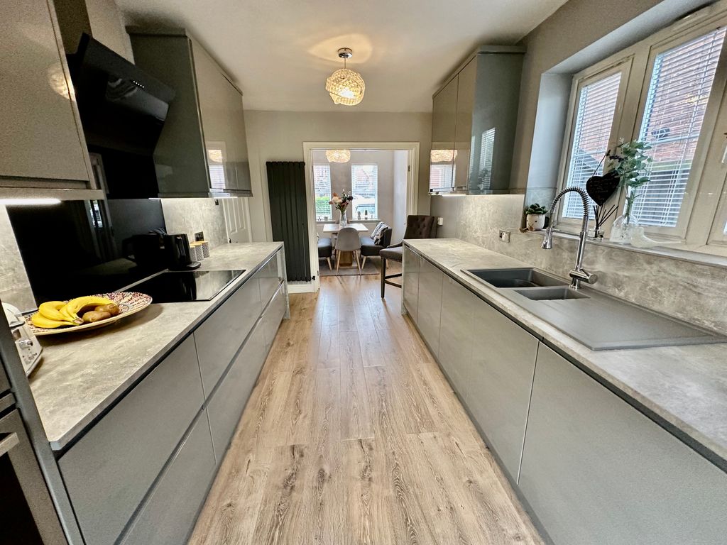 Property photo 1 of 37 Img_2739