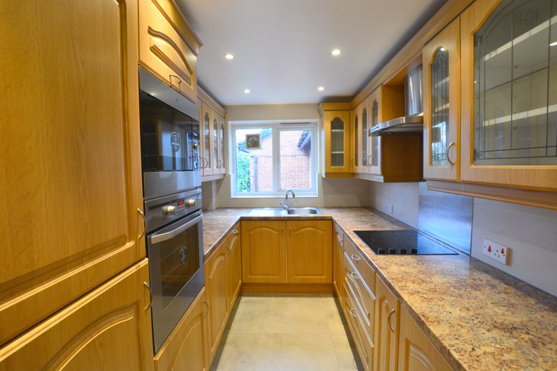 Property photo 2 of 10 Photo 8
