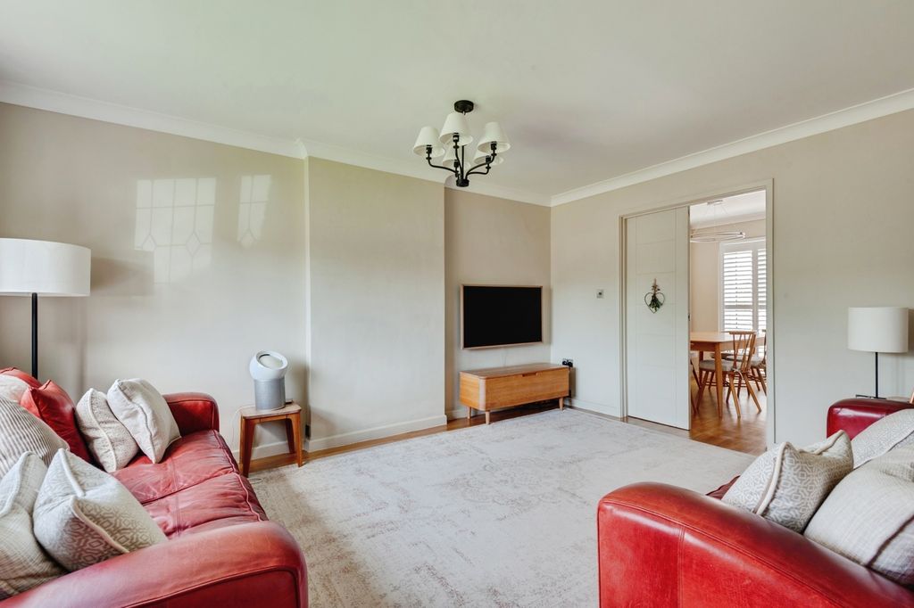 Property photo 2 of 18 Pbox-Img.Jpg