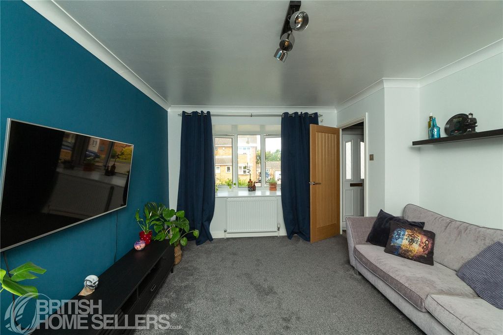Property photo 2 of 20 Picture No. 30