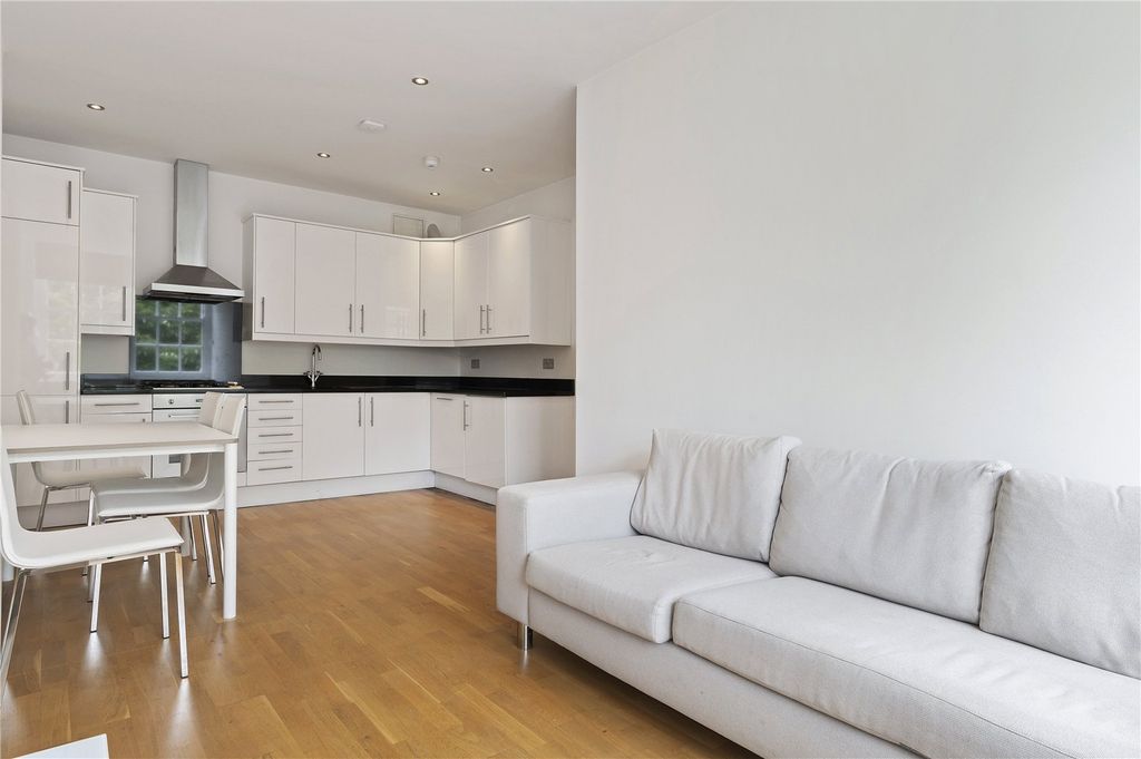 Property photo 1 of 13 Open Plan