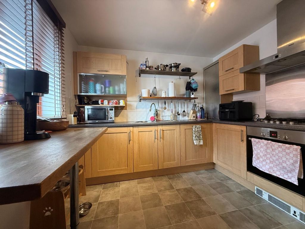 Property photo 2 of 11 5.Jpg