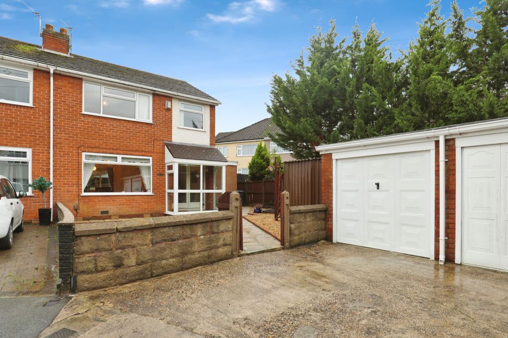 Property photo 1 of 15 Front