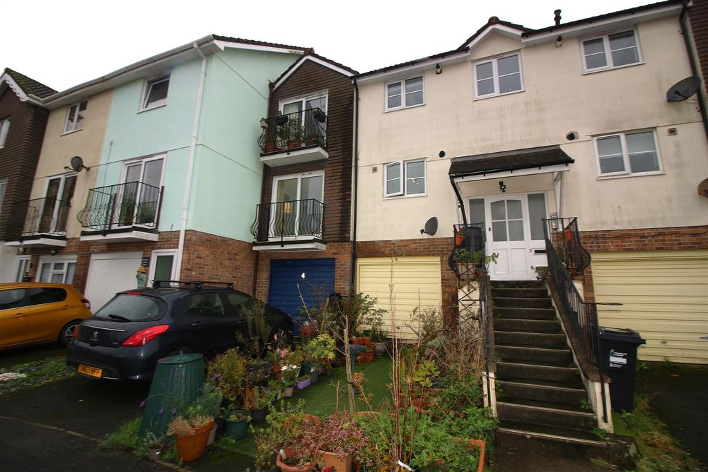 Property photo 1 of 10 Img_0719.Jpg