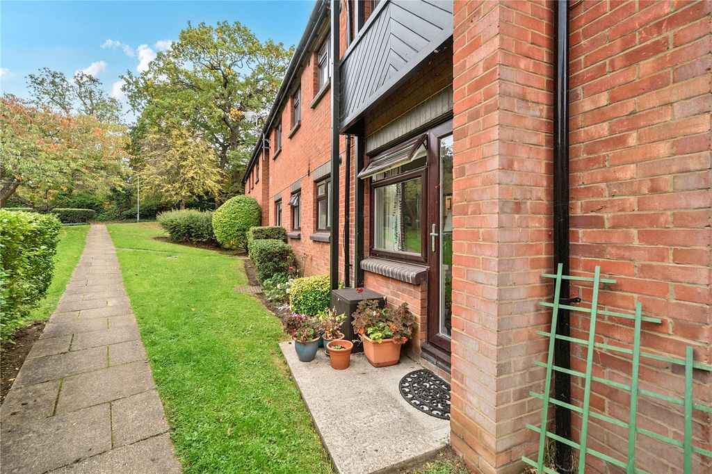 Property photo 3 of 12 Picture No. 01