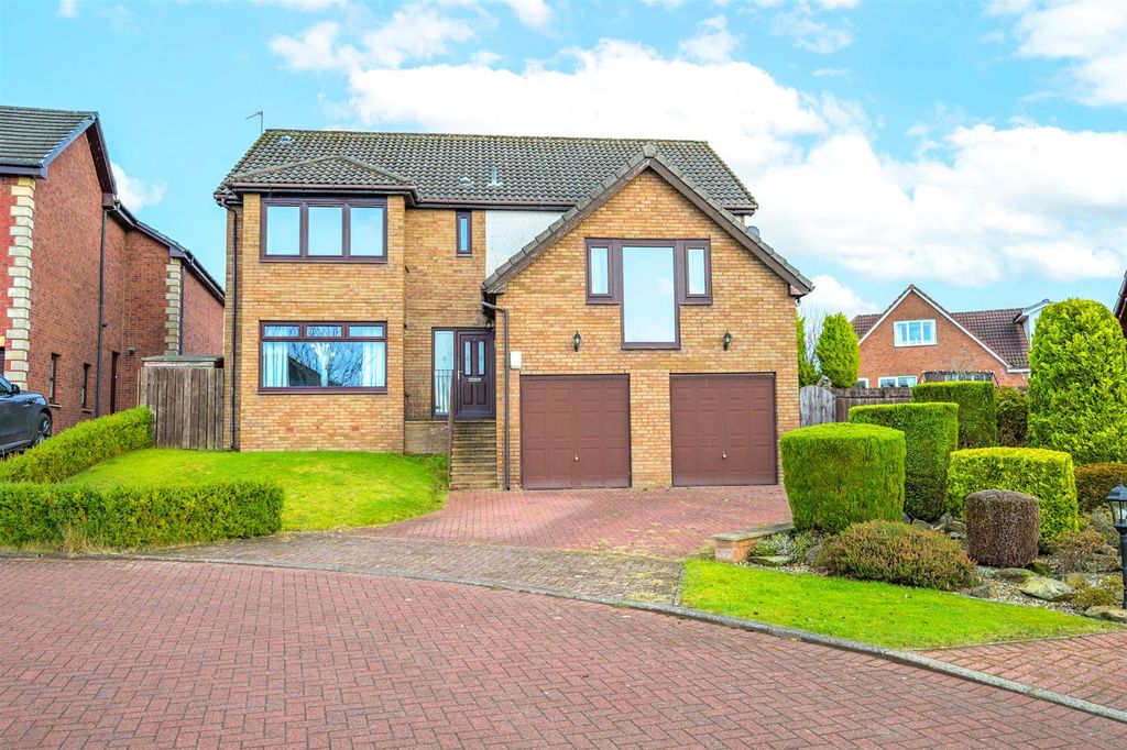 Property photo 1 of 35