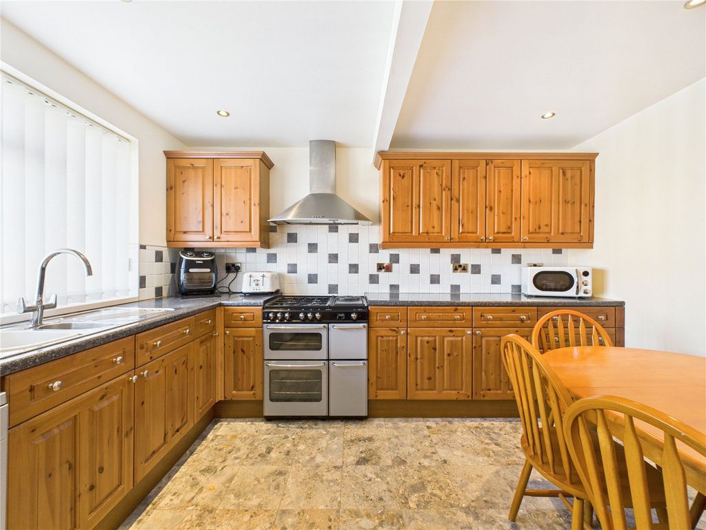 Property photo 2 of 26 Picture No. 04