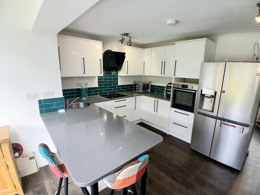 Property photo 2 of 42 Image