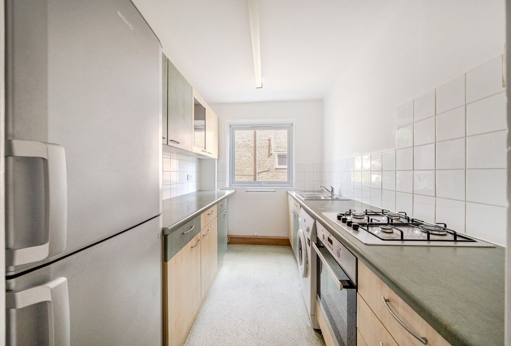 Property photo 3 of 13 Kitchen