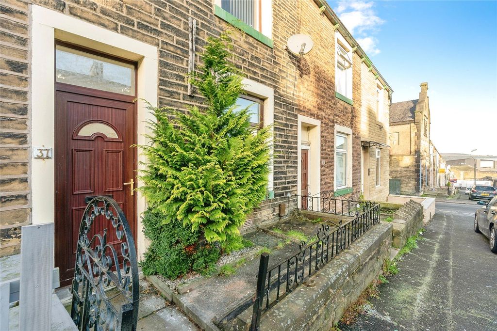 Property photo 2 of 15 Picture No. 14