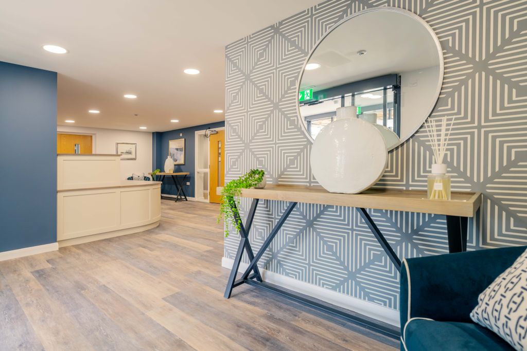 Property photo 1 of 17 Entrance Lobby