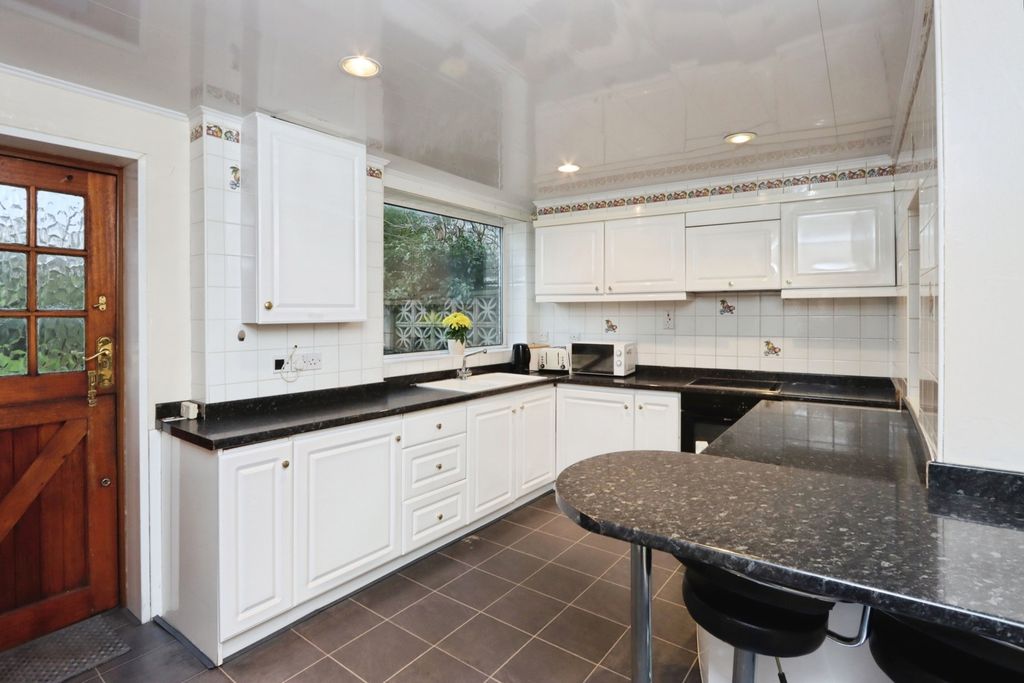 Property photo 3 of 19 Pbox-Img.Jpg