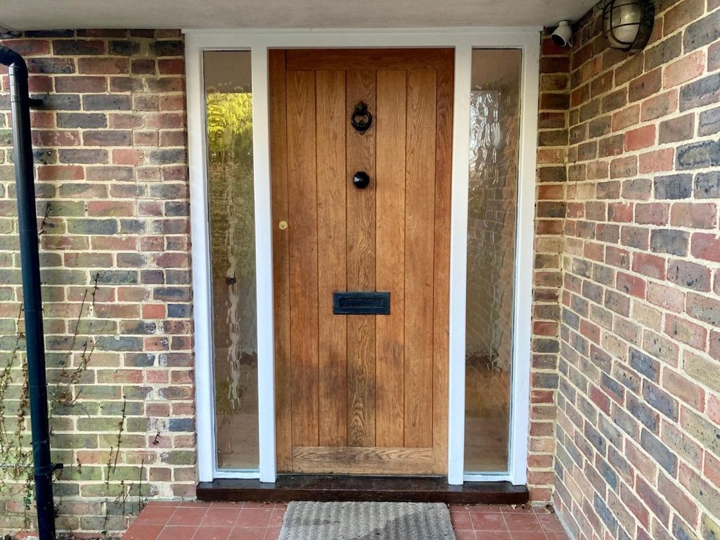 Property photo 2 of 26