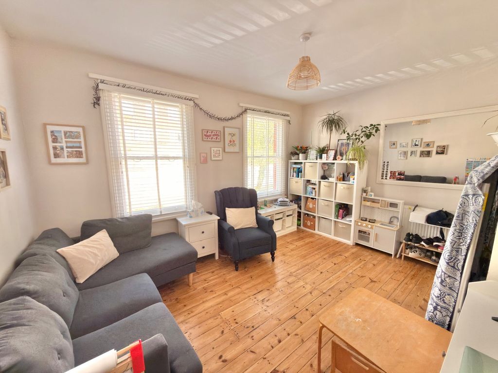 Property photo 2 of 14