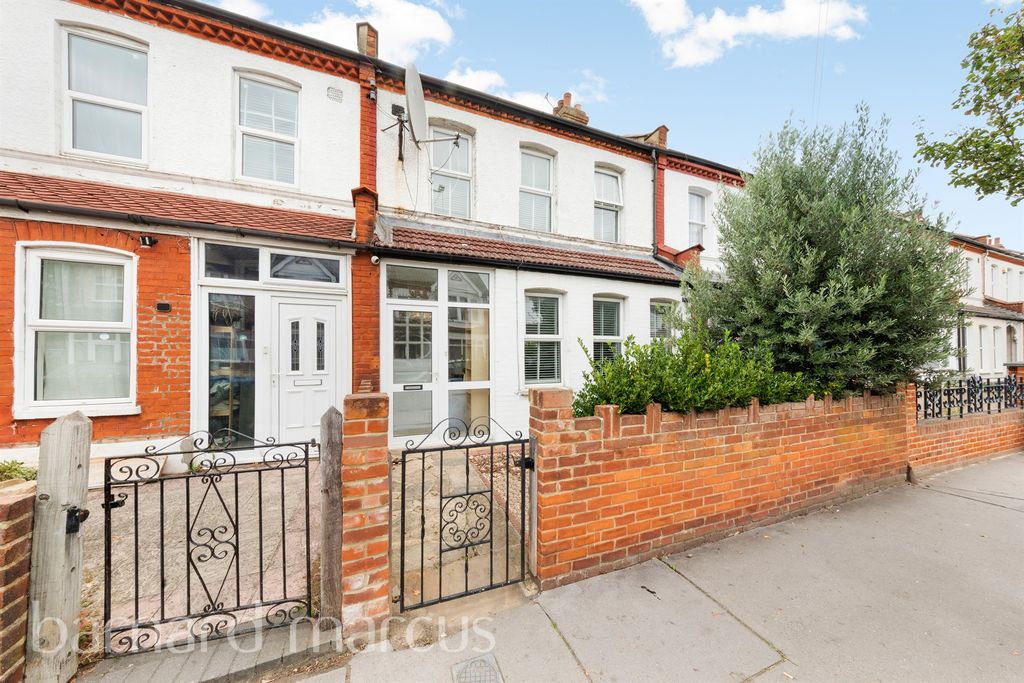 Property photo 1 of 12