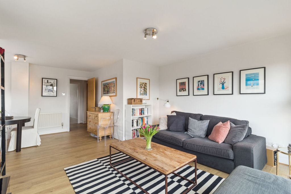 Property photo 1 of 10 Reception Room