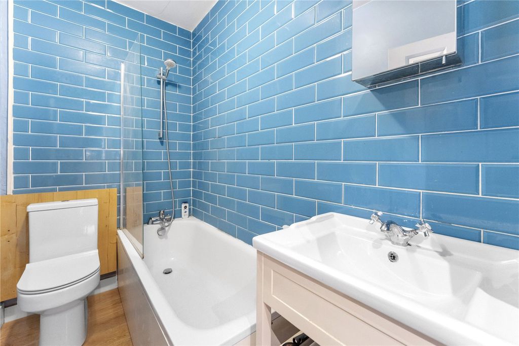 Property photo 3 of 8 Picture No. 09