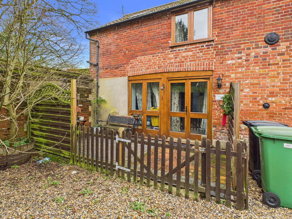 Property photo 2 of 48