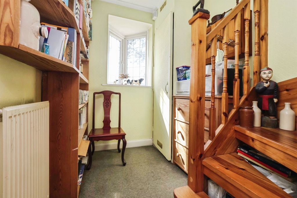 Property photo 3 of 17