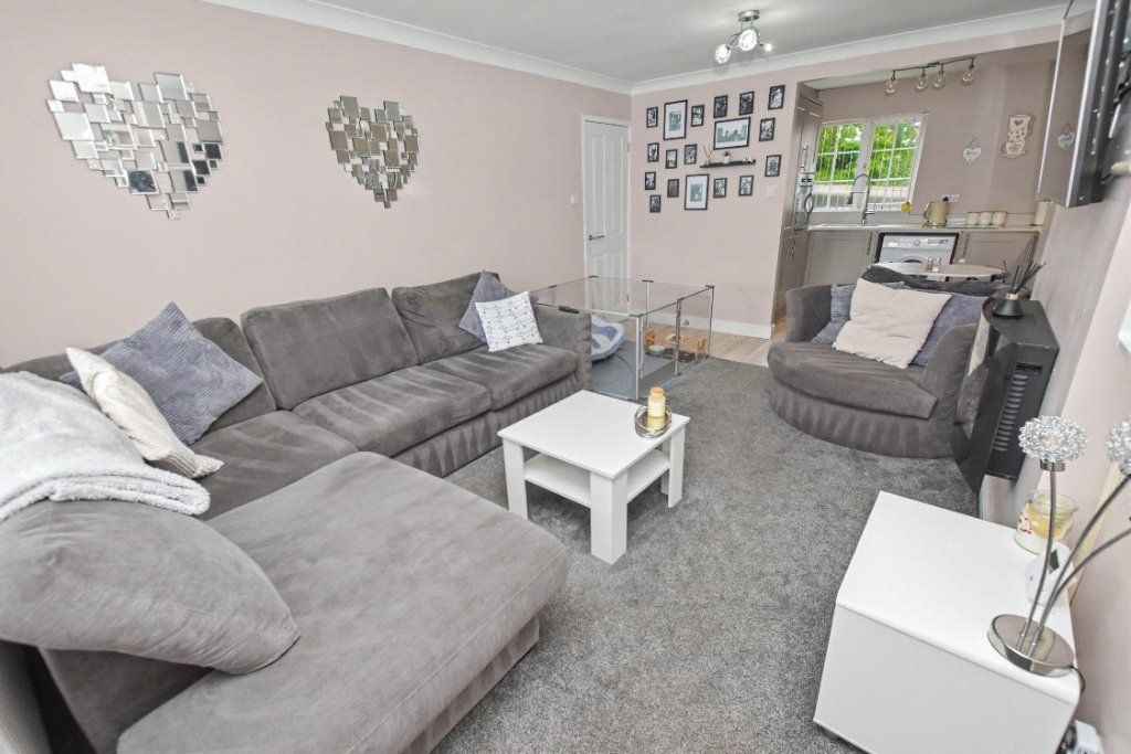 Property photo 2 of 10 Lounge
