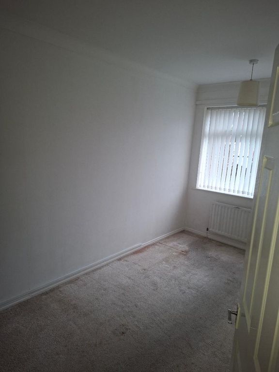 Property photo 3 of 8 Photo 2