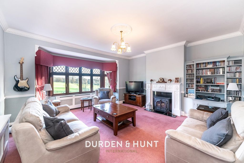 Property photo 3 of 50 Whitcombe-35.1.Jpg